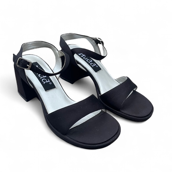 Y2K Mudd Black Strappy Block Heels Size 7.5 - Picture 2 of 7